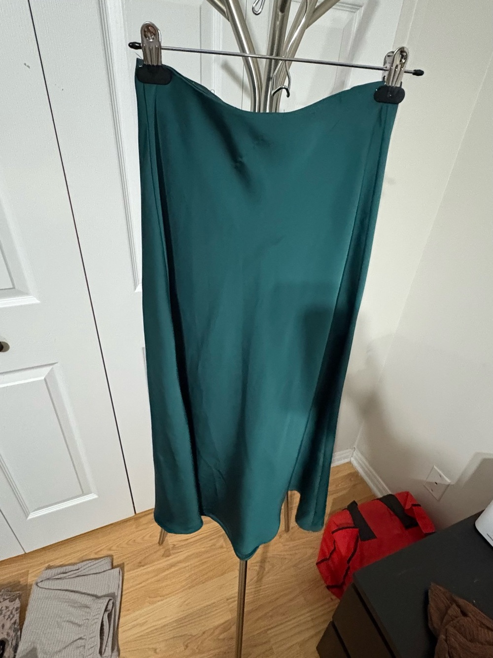 Dynamite Teal Satin Midi Skirt